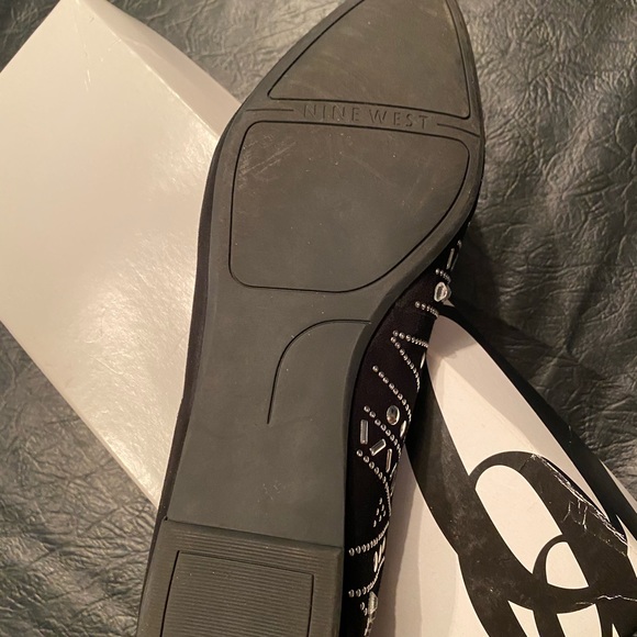 🚨SHOES🚨 - Picture 2 of 2